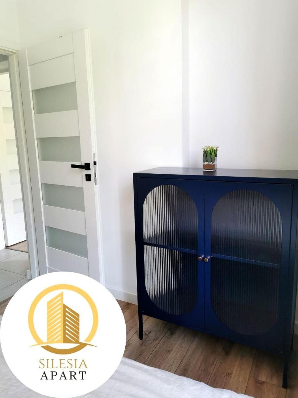 Apartament Granatowy Tychy Exteriör bild