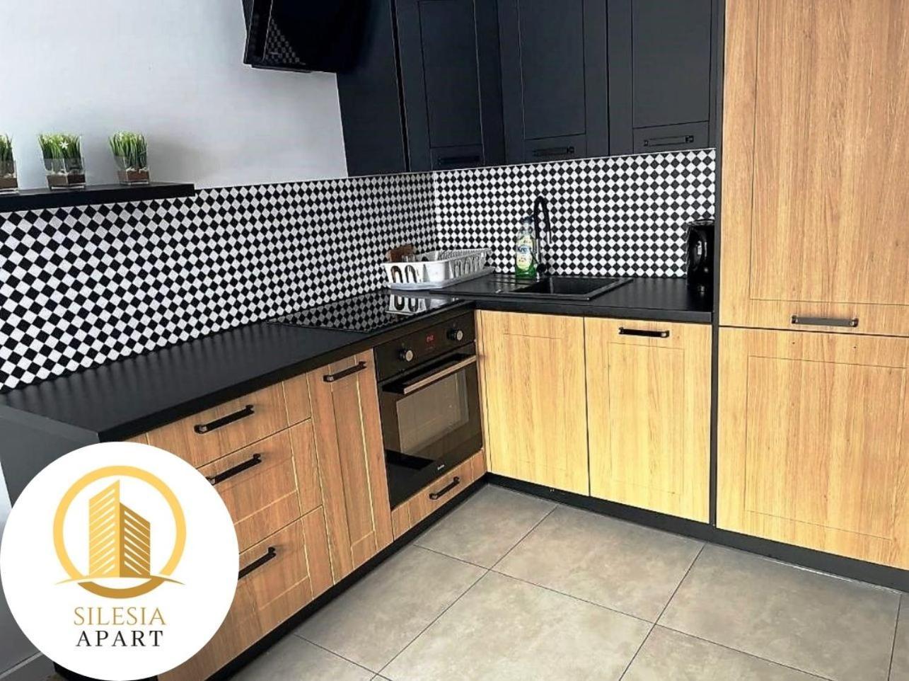 Apartament Granatowy Tychy Exteriör bild